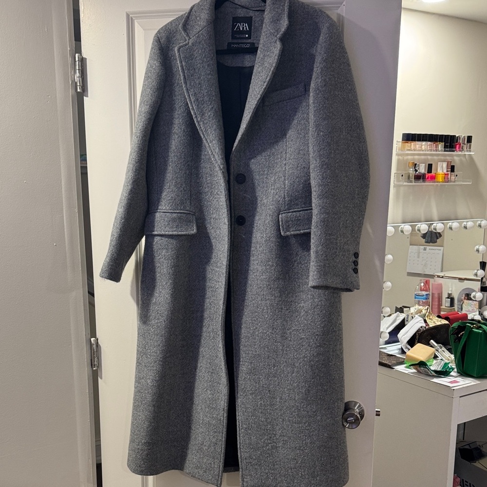 Zara Women’s Classic Gray  Coat